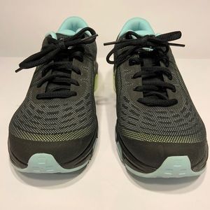Nike Women’s Shoe Size 10